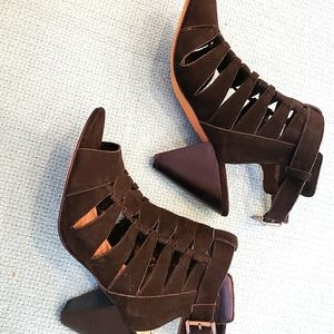 Vince Camuto peep toe booties NWOB